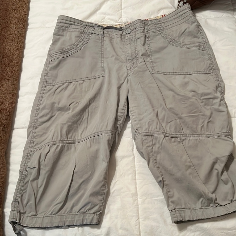 Lee capris. Size 16